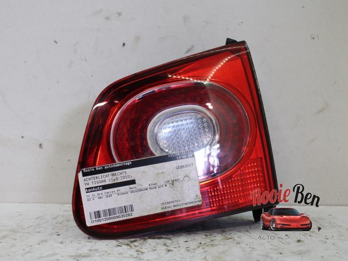 Achterlicht rechts van een Volkswagen Tiguan, Auto-onderdelen, Verlichting, Volkswagen, Gebruikt, 3 maanden garantie, Ophalen of Verzenden