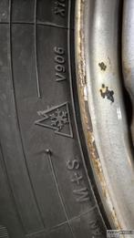 17 inch Winterbanden Mazda CX5 CX7 225 65 17, Gebruikt, -, -, Banden en Velgen