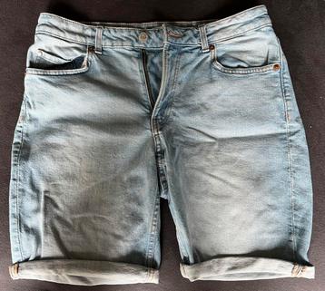 H&M korte jeans beschikbaar voor biedingen