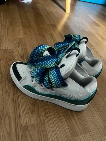 Lanvin curb, Bathet beschikbaar voor biedingen