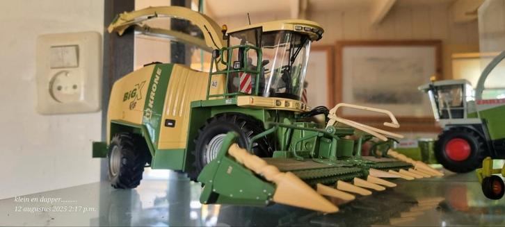 Krone Big X V8 Hakselaar - Model, Hobby en Vrije tijd, Modelauto's | 1:32, Nieuw, Overige merken, Ophalen of Verzenden