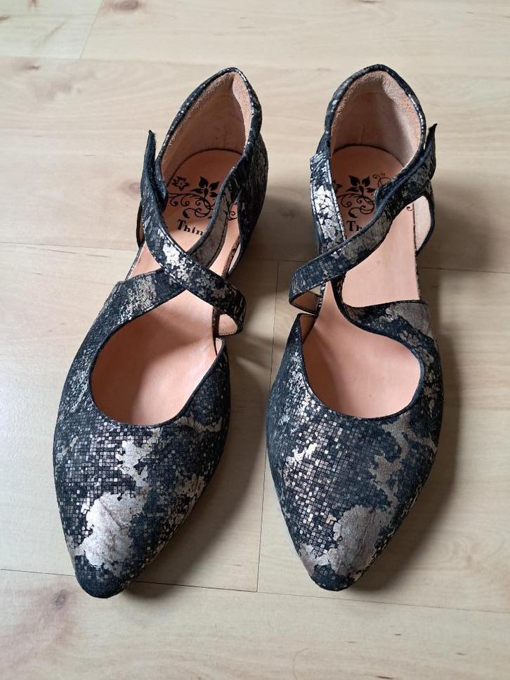 Think schoentje zwart gevlekt meet 38,5, Kleding | Dames, Schoenen, Nieuw, Pumps, Zwart, Ophalen of Verzenden