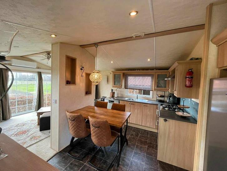 BK Sheraton, Caravans en Kamperen, Stacaravans, tot en met 4, Ophalen