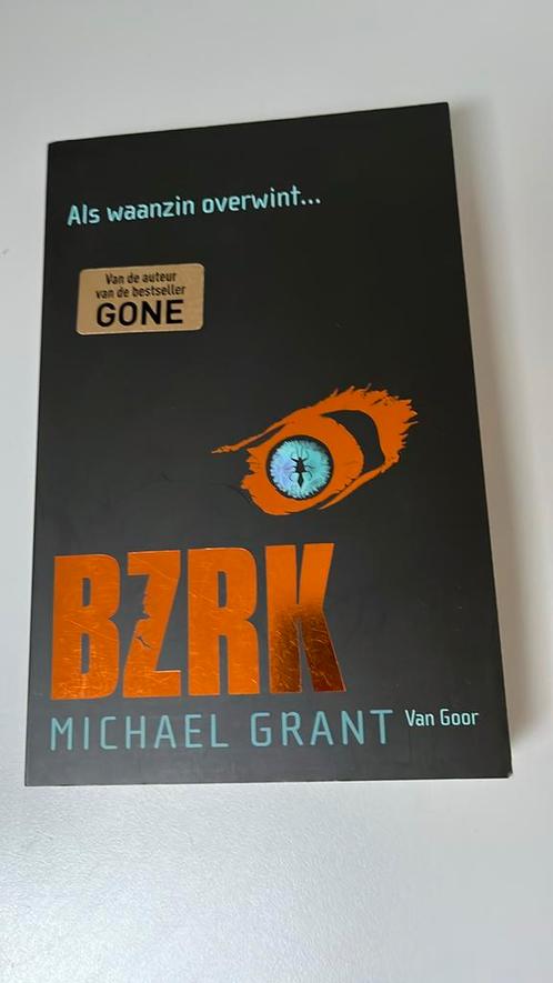 Bzrk van Michael Grant, Boeken, Science fiction, Zo goed als nieuw, Ophalen of Verzenden