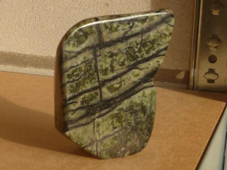 Serpentijn (02), Verzamelen, Mineralen en Fossielen, Mineraal, Ophalen of Verzenden