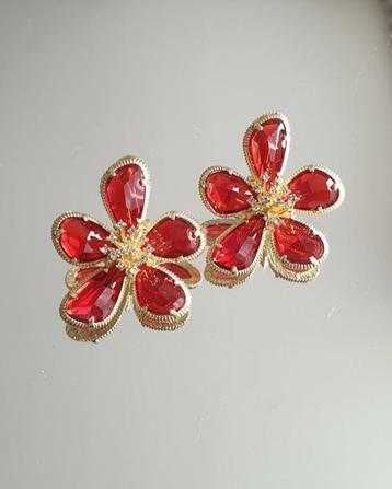Goudkleurige rode schitterende crystal bloemoorbellen beschikbaar voor biedingen