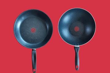 Tefal Pannen set: Koekenpan en Wok beschikbaar voor biedingen