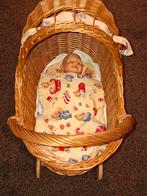 Vintage Rieten   kinderwagen met pop., Kinderen en Baby's, Speelgoed | Houten speelgoed, Ophalen, Gebruikt, Duw- of Trekspeelgoed