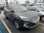 Ford Kuga 1.5 EcoBoost Titanium, Auto's, Euro 6, 4 cilinders, Met garantie (alle), Leder en Stof