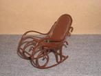 Metalen schommelstoel in Thonet stijl, Ophalen of Verzenden, Gebruikt, Poppenhuis