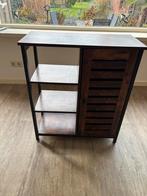 Mooi kastje met deur en planken, Ophalen, Minder dan 50 cm, Gebruikt, Minder dan 100 cm