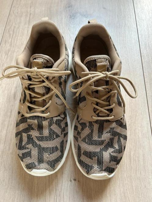 Nike gympen - Maat: 38, Kleding | Dames, Schoenen, Zo goed als nieuw, Sneakers of Gympen, Ophalen of Verzenden