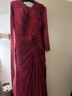 Helemaal nieuwe Elegante Rode Jurk met aparte mauwen, Maat 38/40 (M), Ophalen of Verzenden, Zo goed als nieuw, Rood