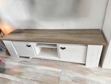 TV Cabinet / Entertainment Unit