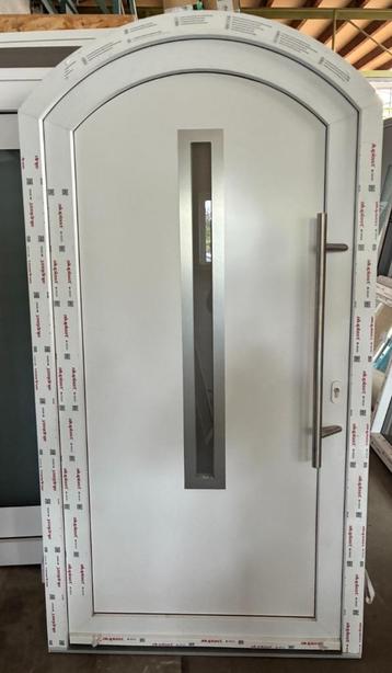 Kunststof voordeur 111,5 x 212 cm Rechts Wit beschikbaar voor biedingen