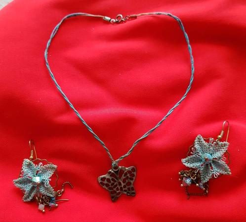 Sieraden setje hangers oorbellen zeester ketting vlinder  , Sieraden, Tassen en Uiterlijk, Overige Accessoires, Gebruikt, Verzenden