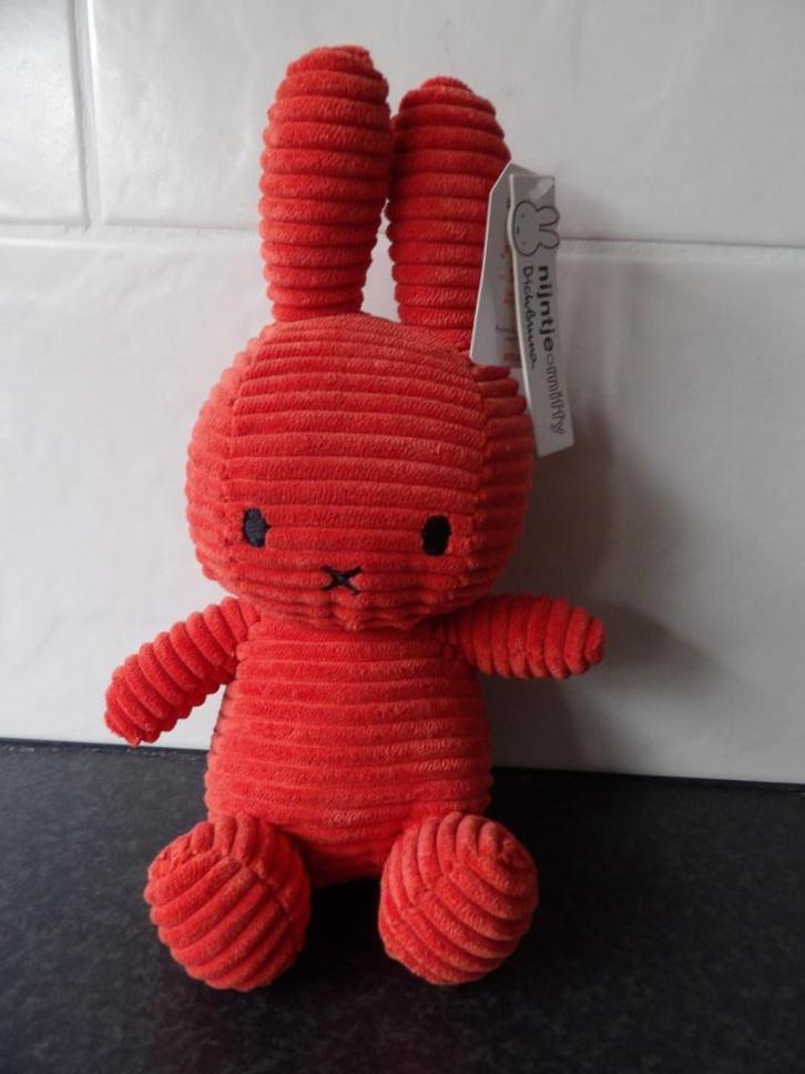 Nieuw met kaartjes Nijntje knuffel Sitting Corduroy Terra 23, Kinderen en Baby's, Speelgoed | Knuffels en Pluche, Nieuw, Konijn