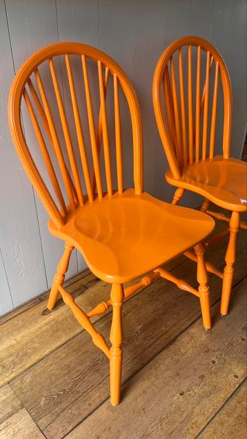 Houten stoelen - set van 4 - oranje beschikbaar voor biedingen