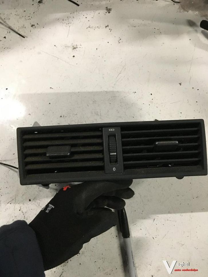 Mercedes C 180 1994 Luchtrooster midden, Auto-onderdelen, Dashboard en Schakelaars, Gebruikt, Ophalen of Verzenden