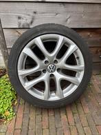 Volkswagen Scirocco 17 inch velgen en all season banden, Ophalen, Gebruikt