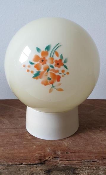 Plafondlamp uit de jaren 50 beschikbaar voor biedingen