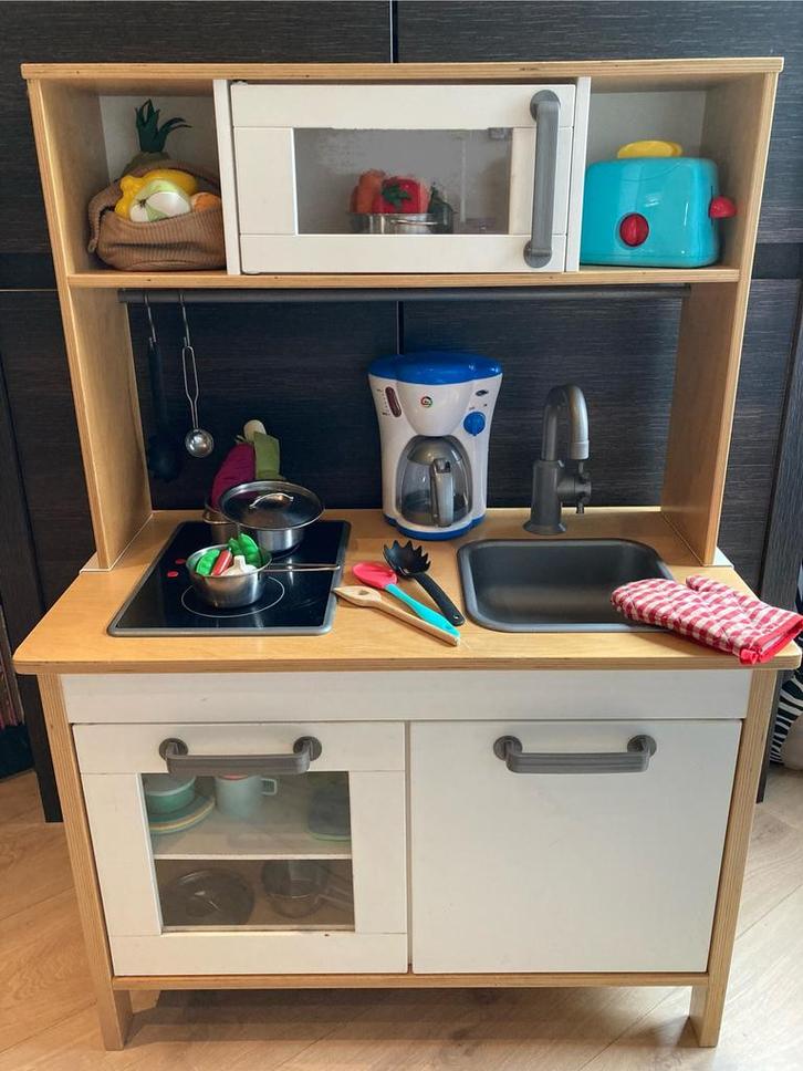 Speelkeukentje IKEA met accessoires, Kinderen en Baby's, Speelgoed | Speelkeukens, Gebruikt, Speelkeuken, Ophalen