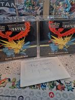 Pokemon Hidden Fates ETB met Acryl, Ophalen of Verzenden, Zo goed als nieuw