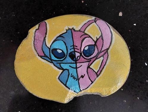 nieuw- Stich/ Angel decoratiesteen/ happy stone, Verzamelen, Disney, Nieuw, Overige figuren, Ophalen of Verzenden