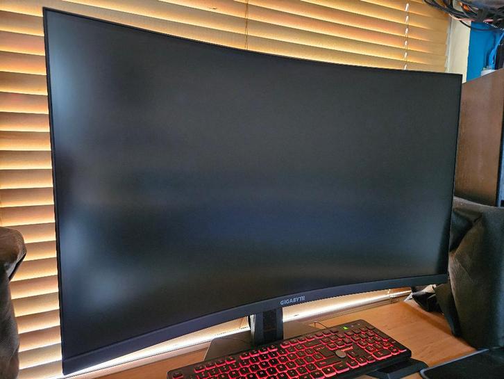 Pc monitor Game 32inch Curved Gigabyte, Computers en Software, Monitoren, Zo goed als nieuw, 151 t/m 200 Hz, DisplayPort, HDMI