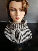 Col van twee kleuren hand gesponnen schapenwol., Kleding | Dames, Mutsen, Sjaals en Handschoenen, Ophalen of Verzenden, Nieuw