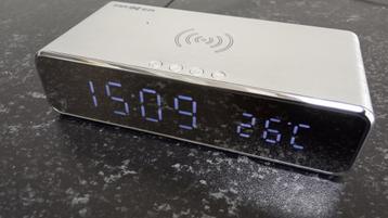 Wekker met draadloze laadfunctie voor Smartphone Nieuw! beschikbaar voor biedingen