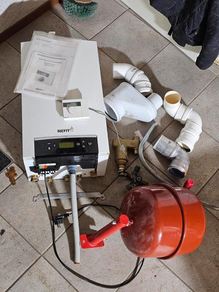 Nefit ProLine HRC 24/CW3 CV-ketel, Doe-het-zelf en Verbouw, Verwarming en Radiatoren, Gebruikt, Cv-ketel of Combi-ketel, 800 watt of meer