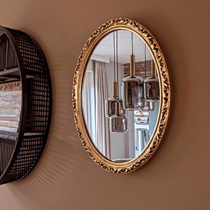 Gouden bewerke brocante spiegel, goud look. Vintage model,, Huis en Inrichting, Woonaccessoires | Spiegels, Zo goed als nieuw