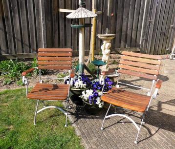 Twee opklapbare tuinstoelen Garden Green. beschikbaar voor biedingen