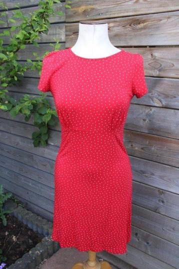 Jurk rood/ creme King Louie mt M Vaste prijs beschikbaar voor biedingen