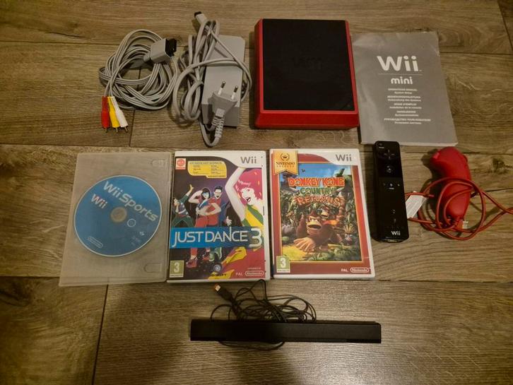 Nintendo Wii Mini met Remote Controller, Nunchuck en Spellen, Spelcomputers en Games, Spelcomputers | Nintendo Wii, Gebruikt, Met 1 controller
