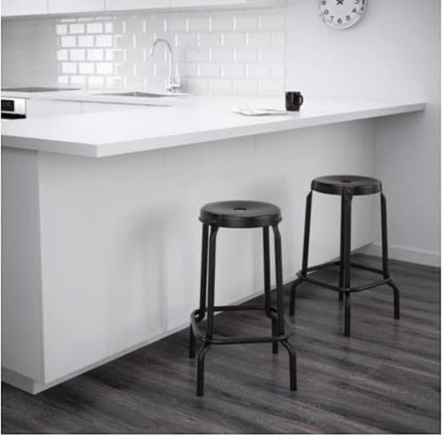 Ikea Radkog barkrukken 2 stuks zwart metaal, Huis en Inrichting, Barkrukken, Zo goed als nieuw, Kunststof, 2 krukken, Ophalen of Verzenden