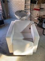 2 kappersstoelen en 1 wasunit, Ophalen, Gebruikt, Wit, Drie
