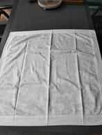 2 klein vierkanteDamast Tafelkleed Wit Bloemmotief 150x200cm, Antiek en Kunst, Antiek | Kleden en Textiel, Ophalen of Verzenden