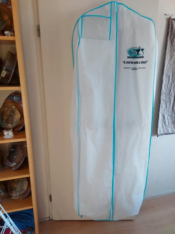 Trouwjurk van Sonja International. Maat L, Kleding | Dames, Trouwkleding en Trouwaccessoires, Zo goed als nieuw, Trouwjurk, Wit