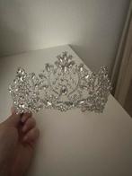 Metalen Kroontje - Perfect voor Bruiloft of Sieraden, Ophalen of Verzenden, Nieuw, Wit, Accessoires