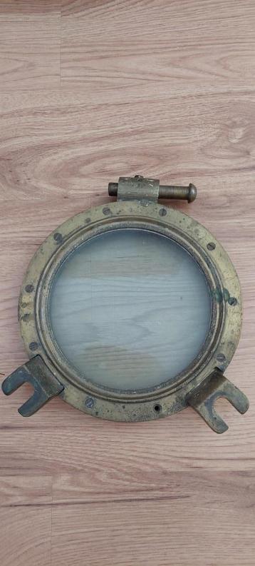 Patrijspoort, messing/brons, oud beschikbaar voor biedingen