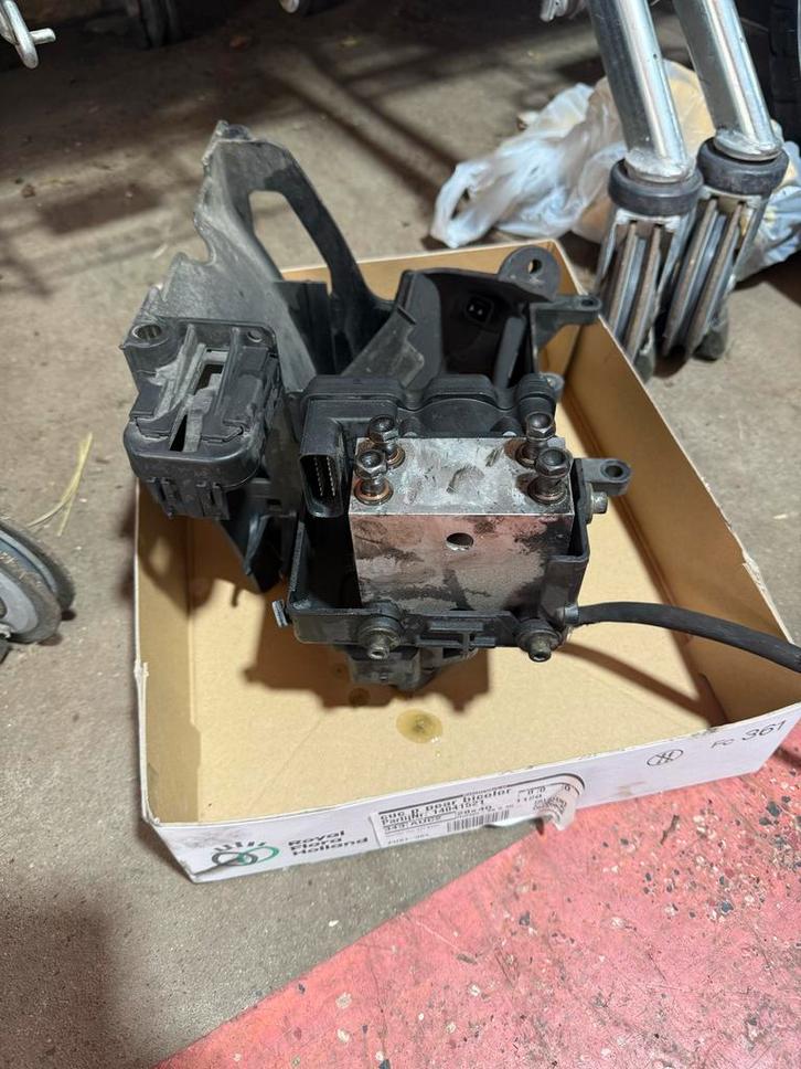 Harley Davidson Touring ABS Pomp, Motoren, Onderdelen | Harley-Davidson, Gebruikt, Ophalen of Verzenden