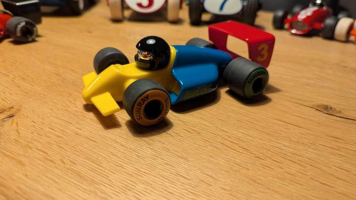 Playforever – F1 Verve Turbo Miami (Lichtblauw/Oranje), Hobby en Vrije tijd, Modelauto's | Overige schalen, Zo goed als nieuw