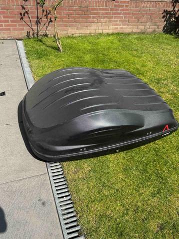 Mounted Cargo Box beschikbaar voor biedingen