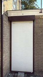Rolluik voor een deur: 241.5cm hoog, 107 cm breed, Doe-het-zelf en Verbouw, Rolluiken, Ophalen, Minder dan 100 cm