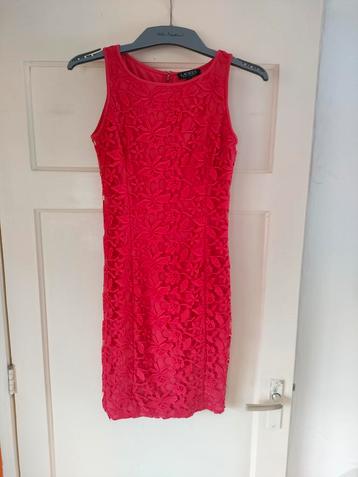 Ralph Lauren rood kanten bloemen jurkje maat S / 2 beschikbaar voor biedingen