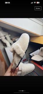 Witte Dames Pantoffels Maat 39, Ophalen of Verzenden, Zo goed als nieuw, Wit, Pantoffels of Sloffen