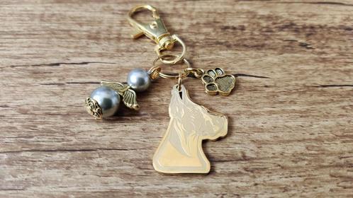 Hanger Duitse Deense dog RVS gold met beschermengeltje, Hobby en Vrije tijd, Kralen en Sieraden maken, Nieuw, Hanger, Verzenden