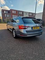 Skoda Superb 1.6TDI 88KW Combi Dsg-7 2016 Grijs, Stof, Zwart, 4 cilinders, USB